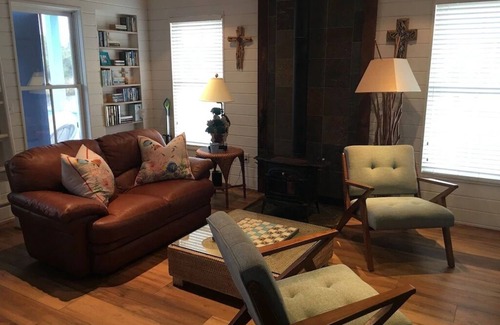 Steinhatchee Resort | Osprey Nest #42-Waterfront-Dog Friendly-Boat Slip-New Redecorated