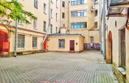 Ligovka Yamskaya Apartment | Отдельный одноэтажный дом на Невском