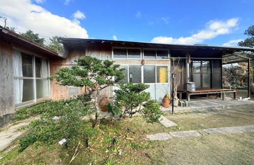 Kikai Island House | Otherworldly Retreat on Kikai Island A fantastic private lodge that changes its expression from day to night.