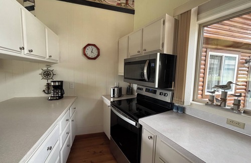 Ottertail House | Ottertail Lake Access Cabin with dock