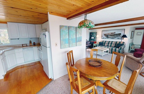 Ottertail Cabin | Ottertail Lakefront 3BR. Boat lift. Cozy. Awesome!