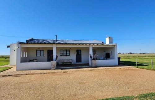 Bronkhorstspruit House | Oudezwaanskraal Game Farm