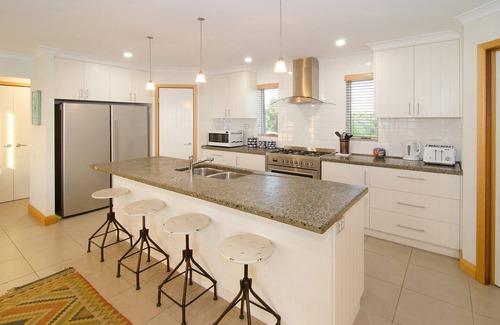 Geographe House | OUR BEACH SHACK- Ultimate beachfront location