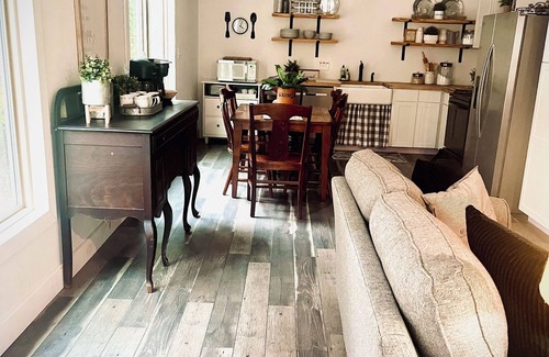 Westminster Cottage | Our Nest, a well loved quiet retreat in Foxwood Hills Resort near Lake Hartwell.