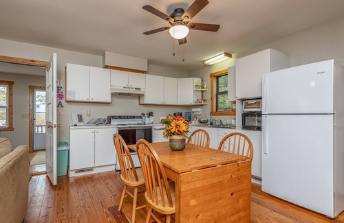 Pickens Cottage | Our Slice of Heaven with view & pond in North Pickens near Table Rock State Park