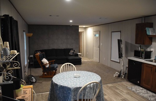 O Brien House | Our Spring Getaway Across The Street From Royal Springs