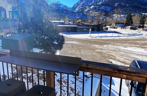 Ouray House | Ouray, CO Closest Townhome to Hot Springs Pool, Park, Trails