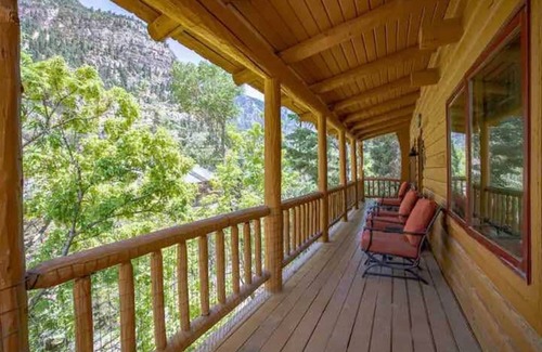 Ouray Cabin | Ouray Log Cabin - Cozy Cabin Overlooking the Uncompahgre River