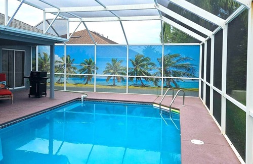 The Villages House | Outdoor Fun at the Pool + 2 Golf Carts!