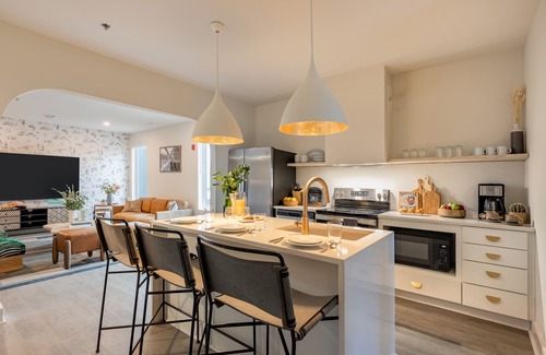 Five Points House | Outrider 109 by AvantStay | Prime Central Location, Close to Broadway