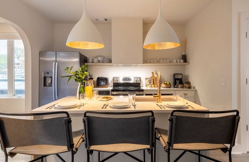 Five Points House | Outrider 109 by AvantStay | Prime Central Location, Close to Broadway