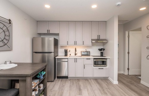 San Diego County House | Outstanding Location - Come Relax and Stay at the Beach