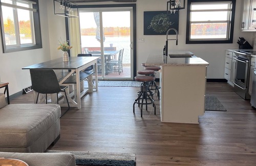 Shawano House | Over 200’ of lakefront all sand on Washington lake with a view of Shawano lake!