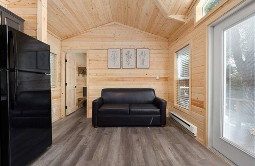 Kernville Cabin | Overlook Cabin at KRS Camp James (Cabin 27)