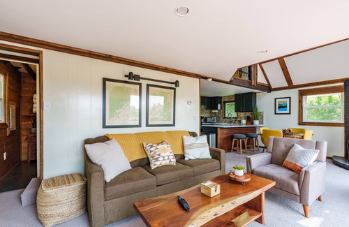 Elkton Cabin | Overlook Loft - Scenic Shenandoah Views