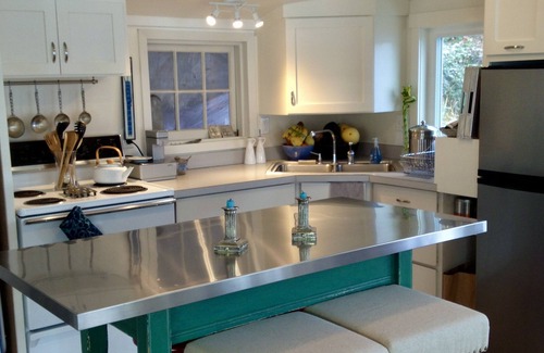 Vashon Island House | Overwater Eco Cottage on Vashon Island