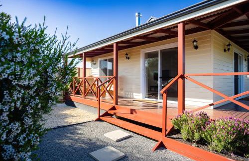 Warrenup House | Owen's Hideaway by the BnB Collection