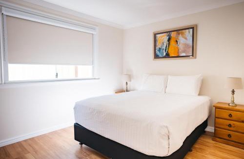 Warrenup House | Owen's Hideaway by the BnB Collection