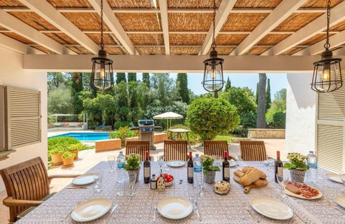Urbanitzacio la Font Villa | Owl Booking Villa Bella Fonte - Luxury Retreat