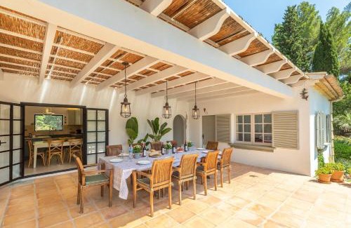 Urbanitzacio la Font Villa | Owl Booking Villa Bella Fonte - Luxury Retreat