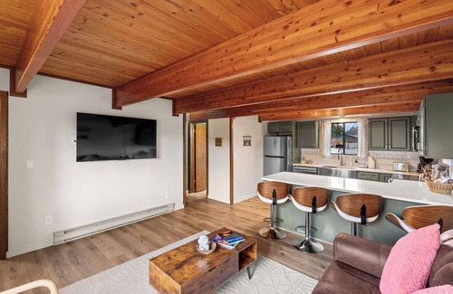 West Yellowstone House | Owl's Nest