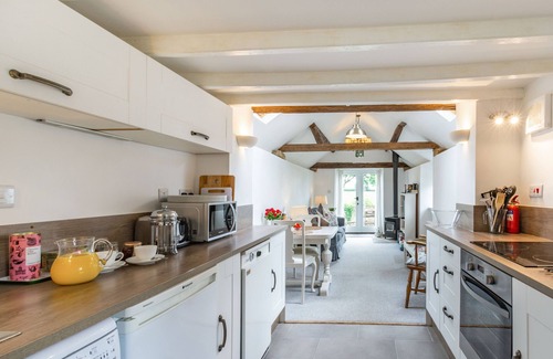 Scawton Cottage | OWL'S NEST, with open fire in Brandsby