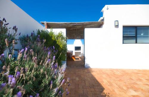 Waenhuiskrans Apartment | Owlet Cottage In Arniston