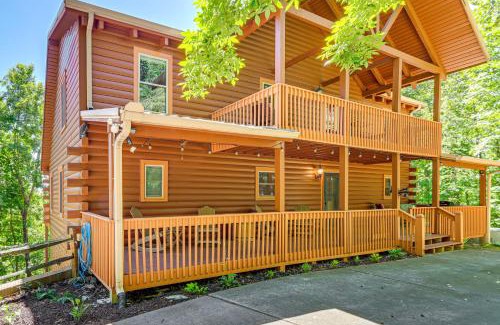 Ranger House | Owls Nest Pet-Friendly Cabin with Private Hot Tub