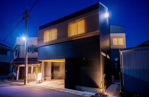 Sasebo Apartment | 【Oyado街】宿泊者限定!貸切クルーザー・SUPツアー 別荘感覚で新築一軒家貸切ハウステンボス近く
