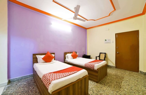 Warangal Hotel | OYO 17316 Radika Residency