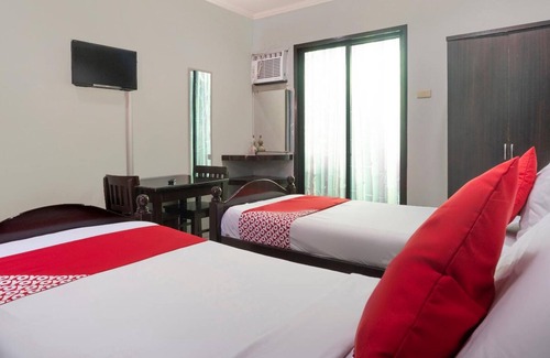 General Santos Hotel | OYO 557 Samantha's Apartelle