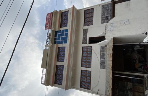 Dausa Hotel | OYO 85866 S K Hotel