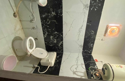 Dausa Hotel | OYO 85866 S K Hotel