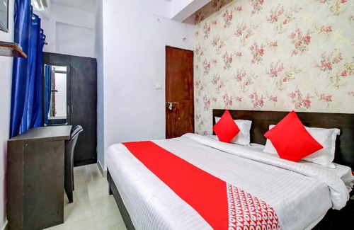 Kolar Road Hotel | OYO BHO576 Comfort Paradise