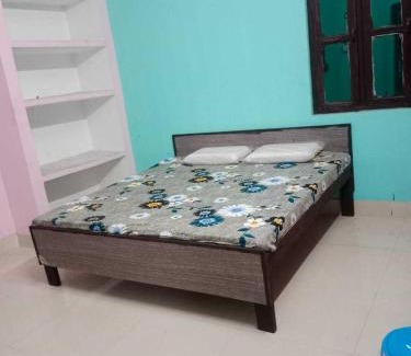 Amroha Hotel | OYO Homes A.k Guest House