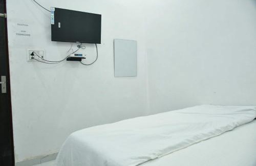 Meerut Hotel | OYO Hotel Krishna