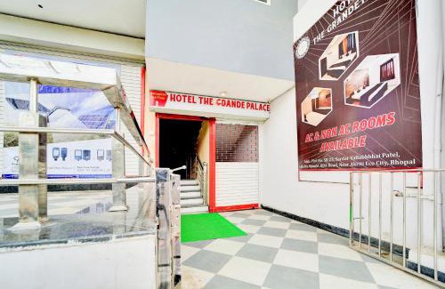 Bhopal Hotel | OYO Hotel Pearl Inn