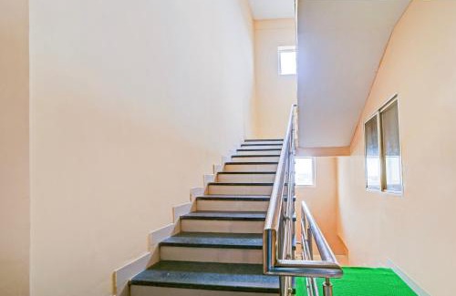 Bhopal Hotel | OYO Hotel Pearl Inn