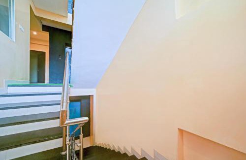 Bhopal Hotel | OYO Hotel Pearl Inn