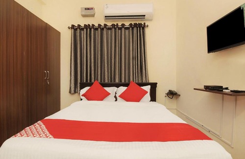 Shaikpet Hotel | OYO Skyinn Near Golconda Fort
