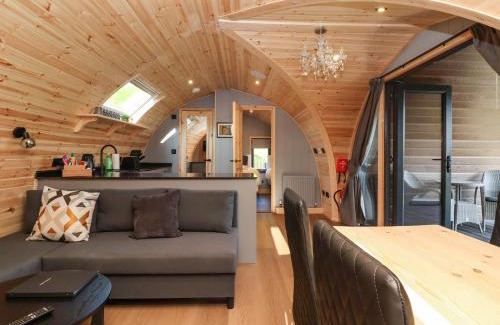 Yockenthwaite House | Oyster Catcher