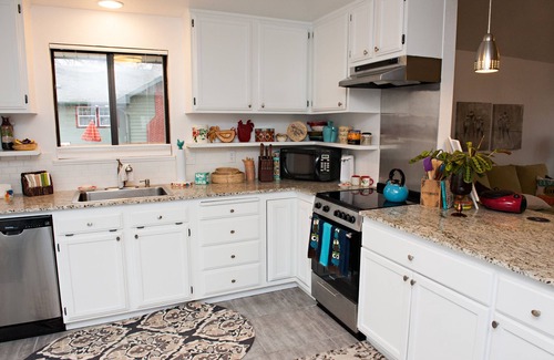 Central Rim House | P.J's Heaven Away From Home