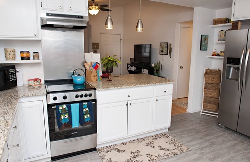 Central Rim House | P.J's Heaven Away From Home