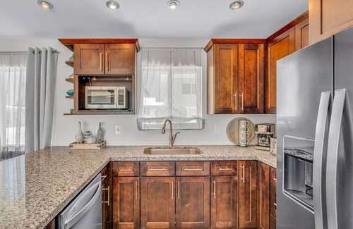 Little Venice House | P31 - 11785 5th Ave. Ocean