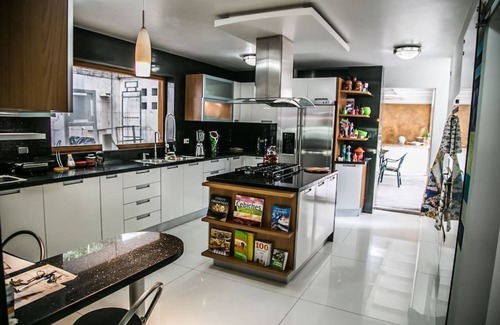 Bocagrande House | PABLOS PALACE, ENJOY CARTAGENA WITH THE RIGHT PALACE!