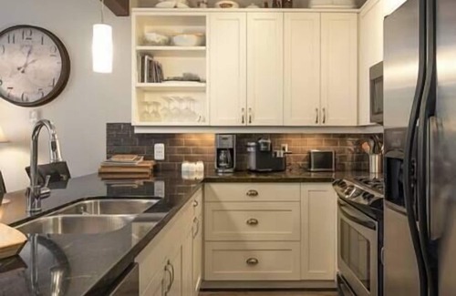 Regional District of Nanaimo House | Pacific Forest Beach House