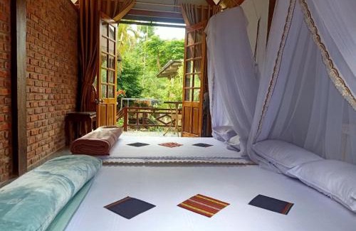 A Luoi Hotel | PACO HT Homestay A Lưới