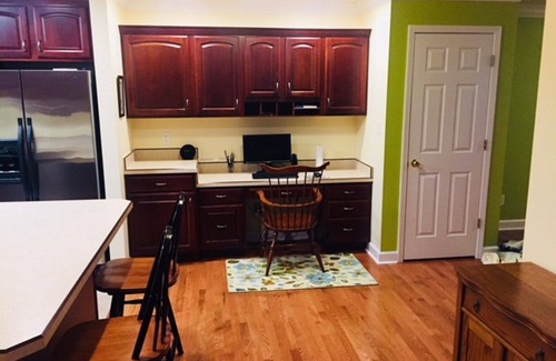 Paducah Condo | Paducah’s best place for families! Upscale condo, large deck and backyard.