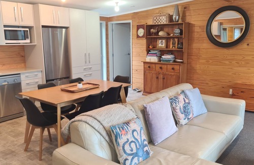 Pahi House | Pahi house beautiful harbour views - 5 minute walk to Pahi Wharf