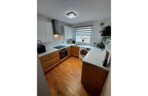 Paisley Apartment | Paisley Panda Flat Central UWS GLA Glasgow Airport